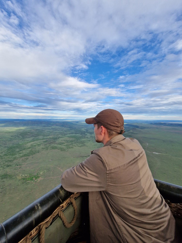 Traveller on a hot air balloon