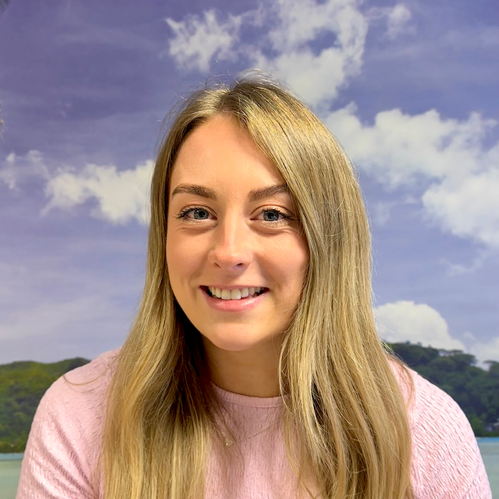 Travel Advisor Amy