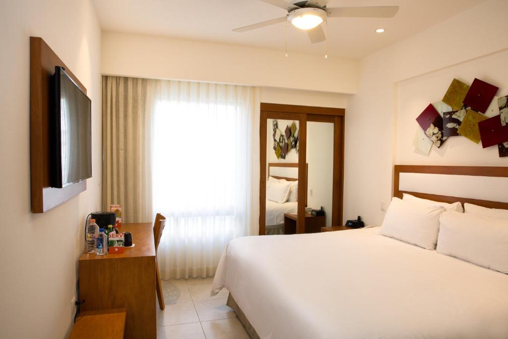 cancun accommodation