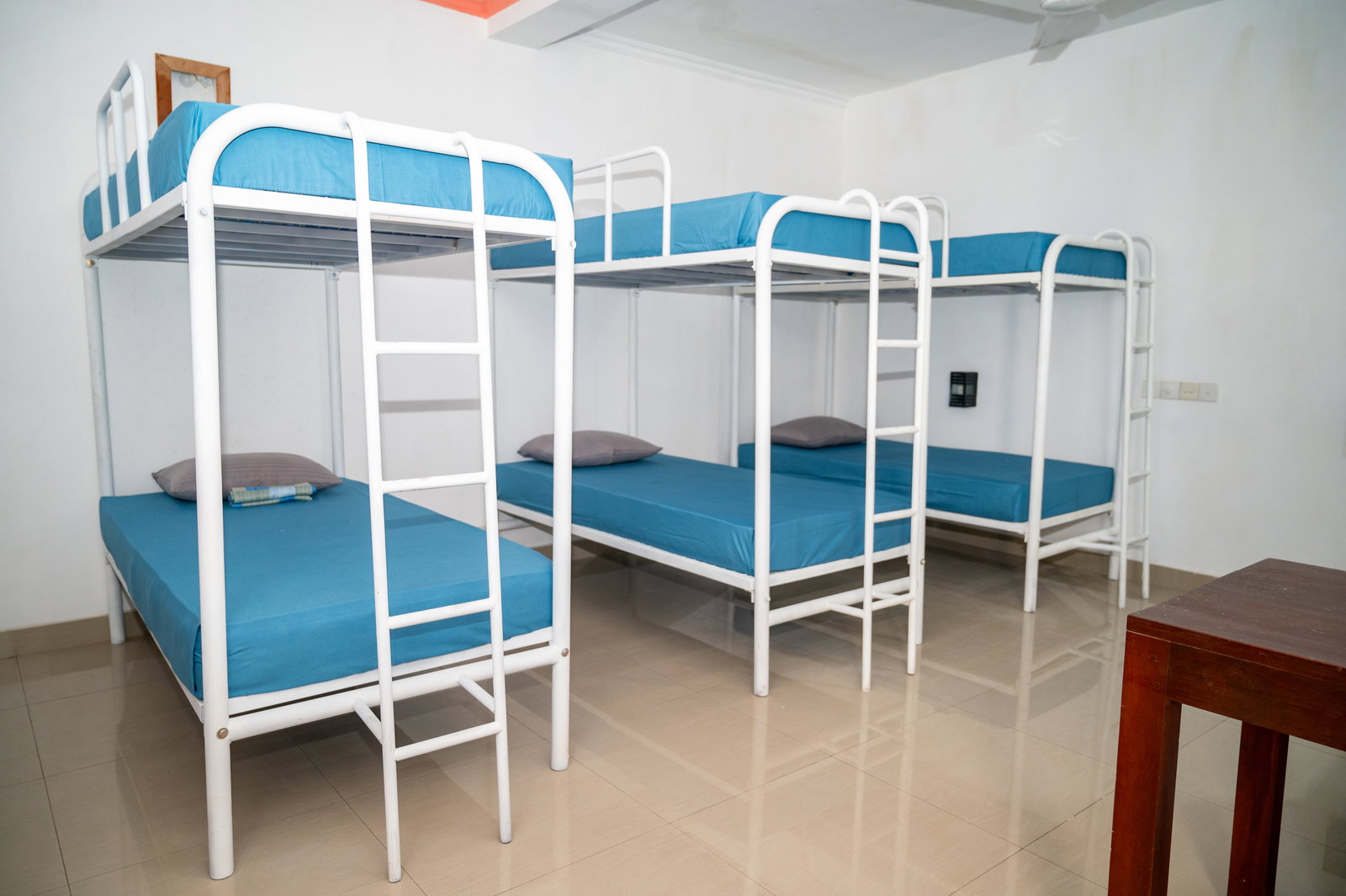Shared room accommodation in Sri Lanka at volunteering project