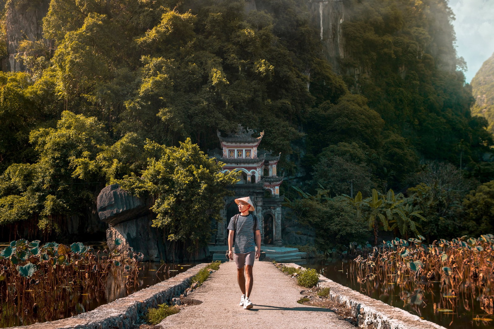 Traveller in Ninh Binh, Vietnam 