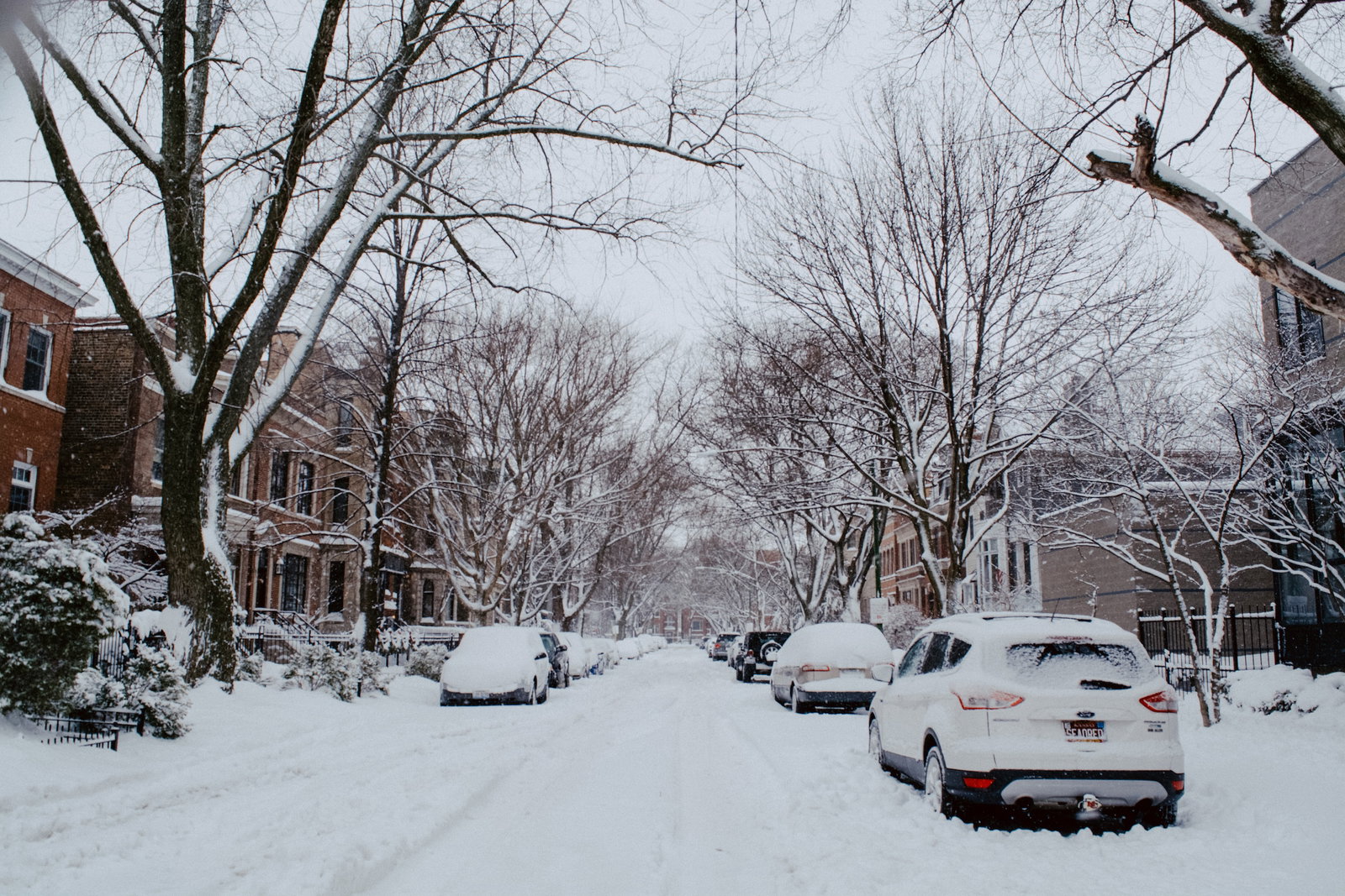 A snow covered neighbourhood in Chicago