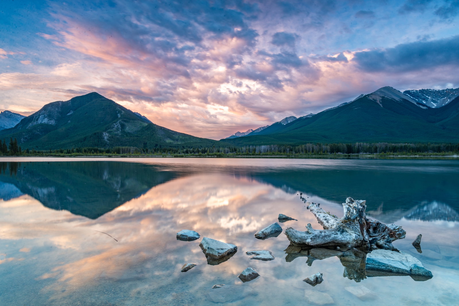 Sunset at Vermillion Lakes in Banff National Park, Canada 